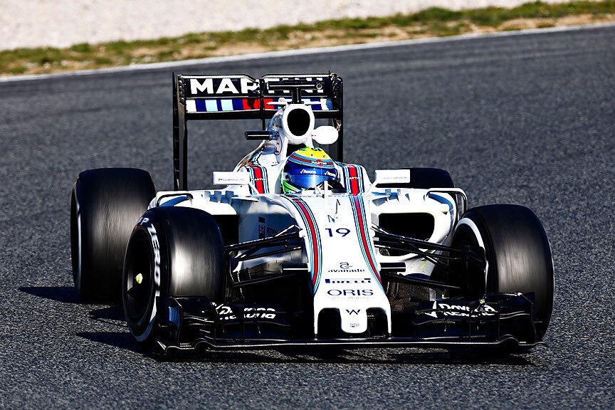 Poslední den si s Williamsem FW38 užívá Felipe Massa