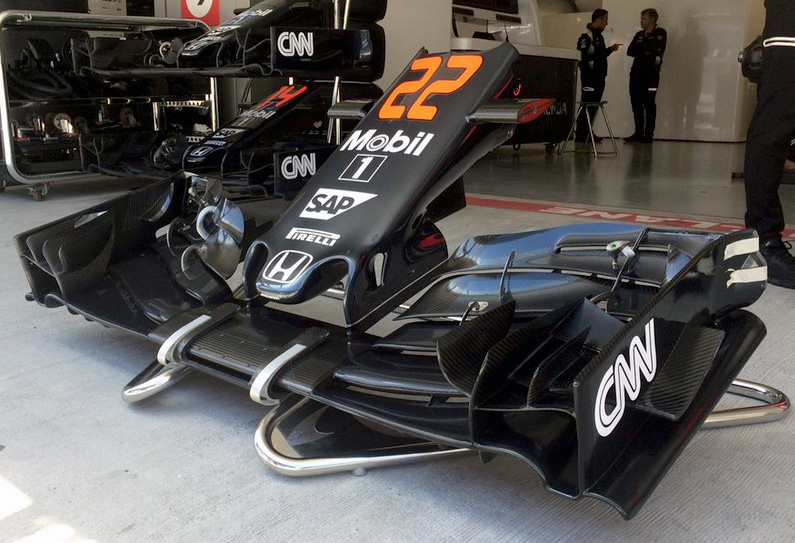 Nové přední křídlo McLarenu