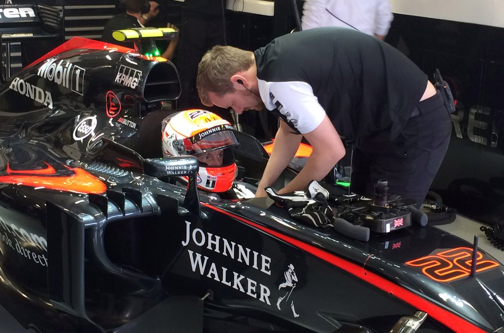Jenson Button se chystá vyrazit do úvodního tréninku v Mexiku
