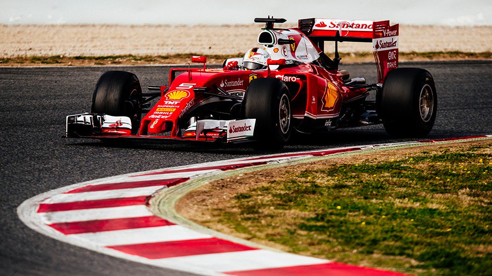 Vettel s Ferrari SF16-H odpoledne v Barceloně