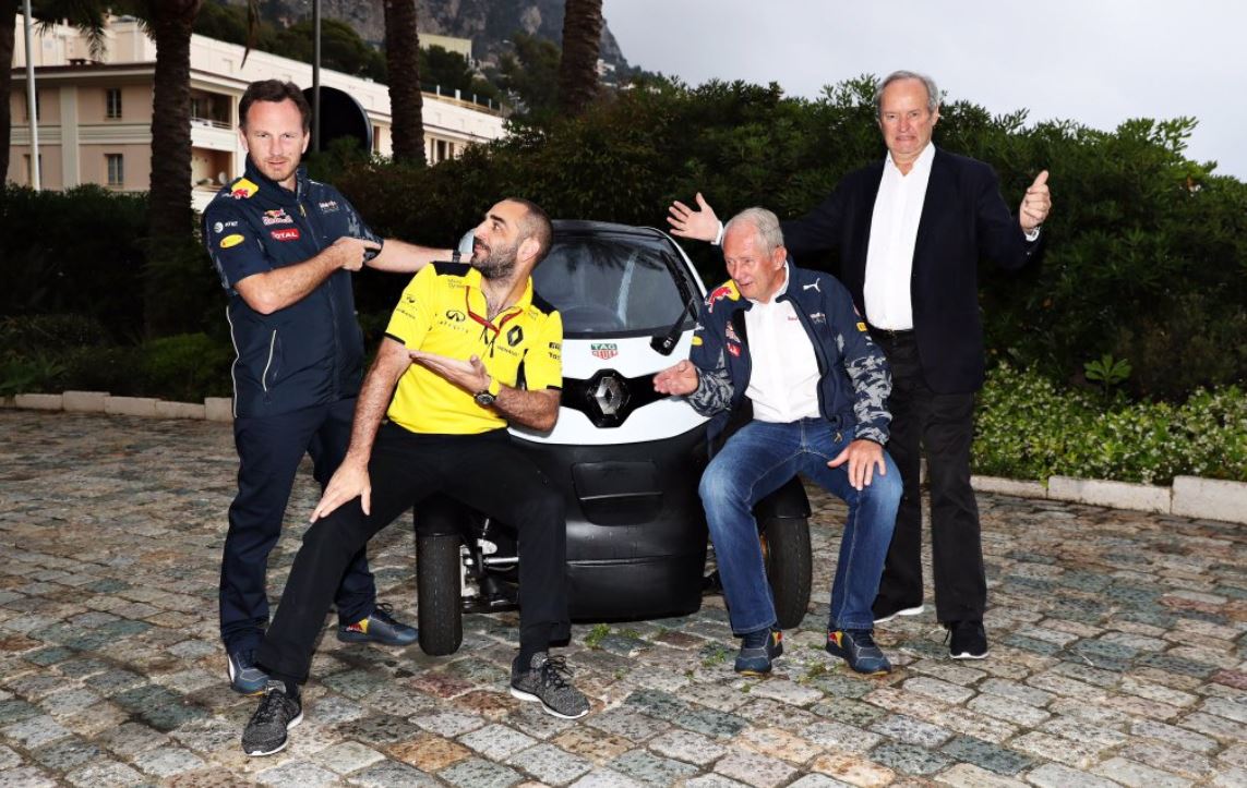 Šéfové Red Bull a Renaultu po podpisu nové smlouvy