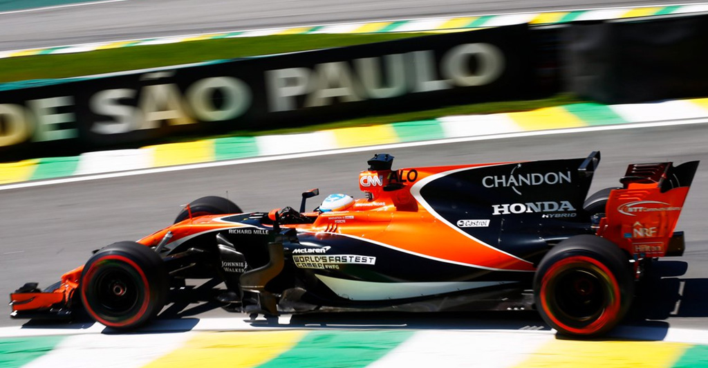 Fernando Alonso se k ostrým pokusům dostal až ve druhé polovině tréninku