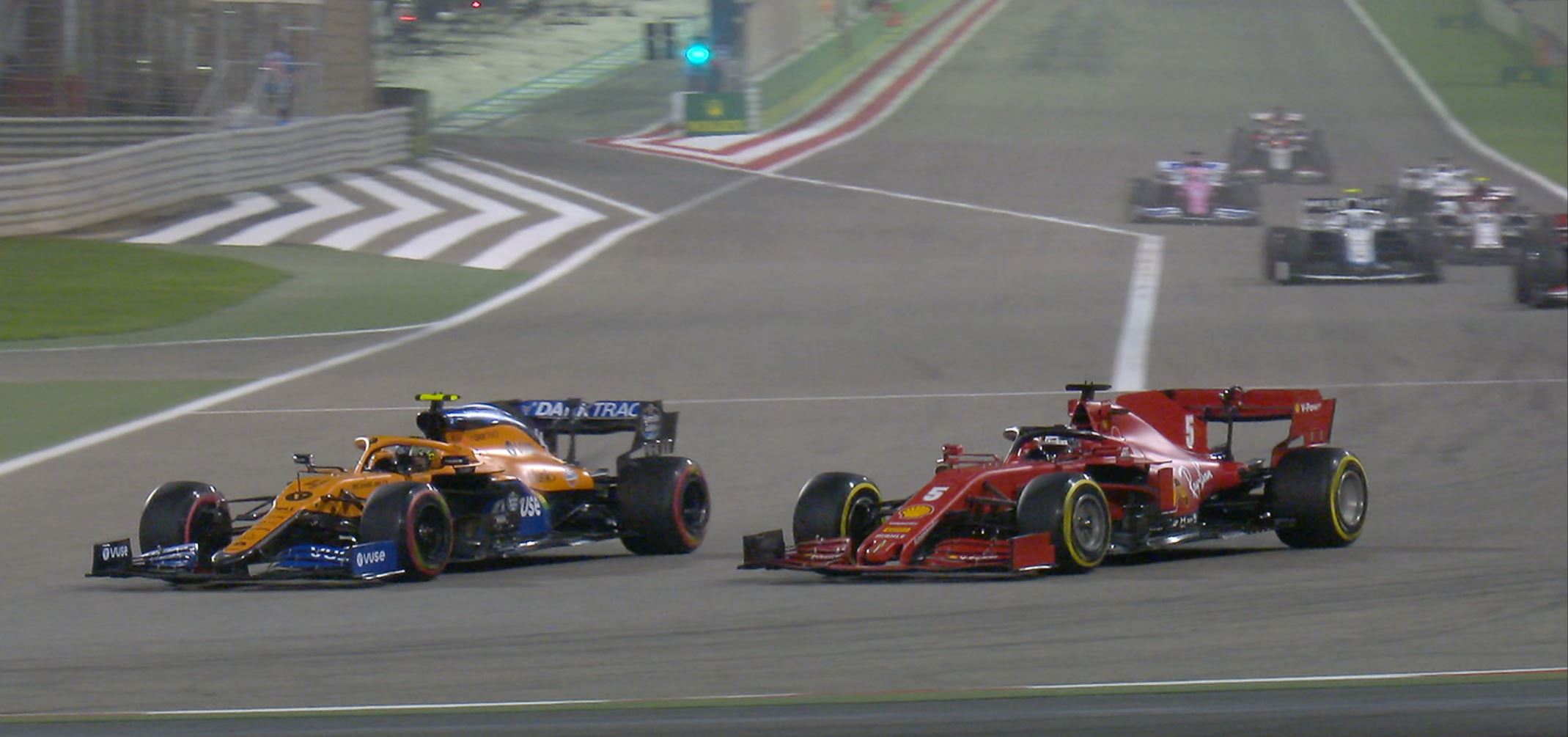 Norris předjíždí Vettela
